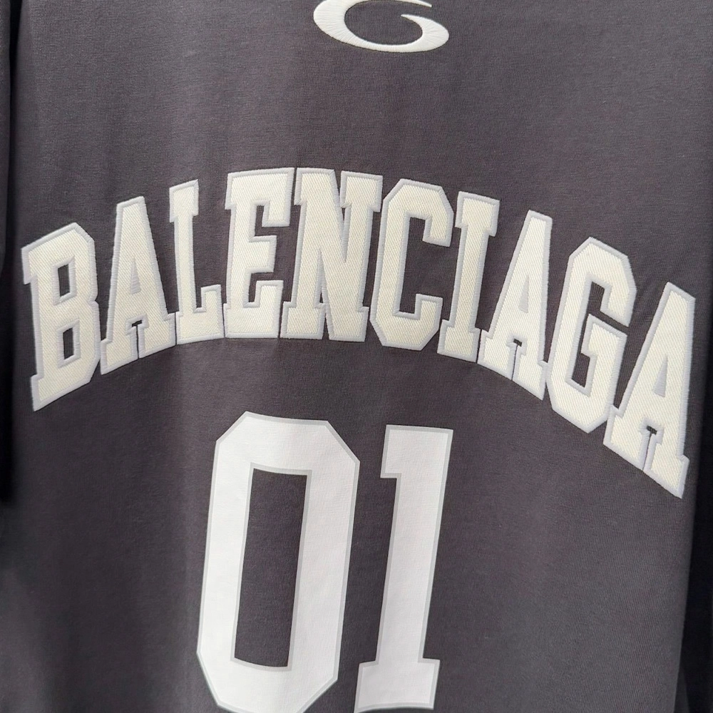 Balenciaga FW24 T