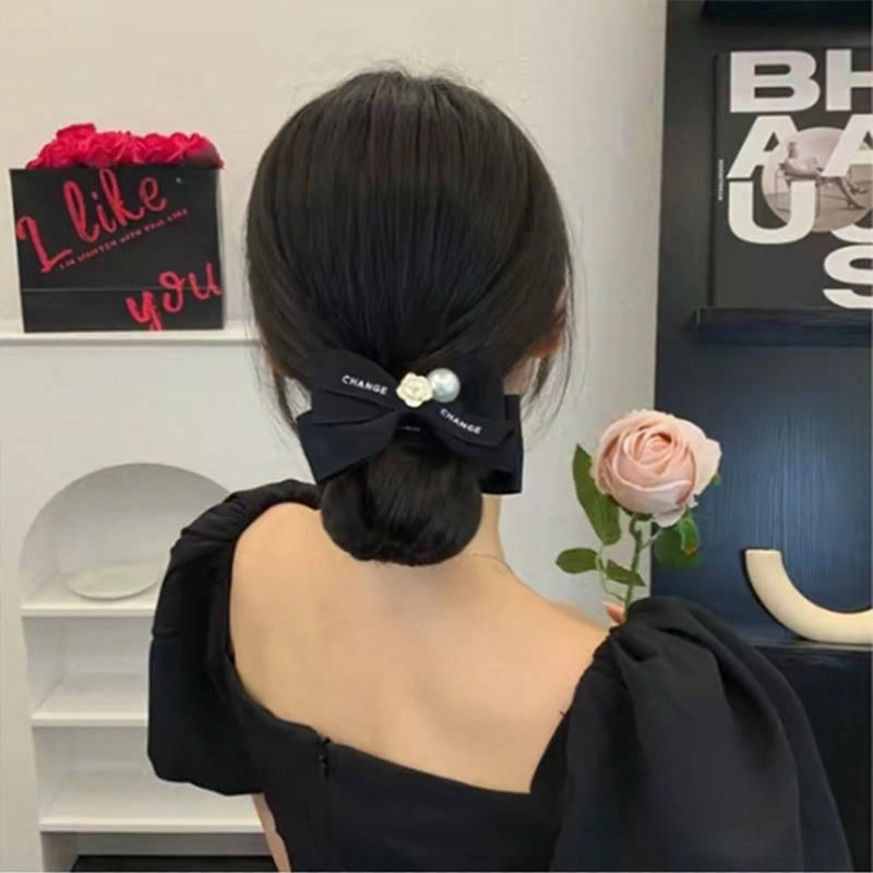 零界 蝴蝶结山茶花缎面亮黑 复古浪漫法式甜美发饰 亚克力 发夹 女款