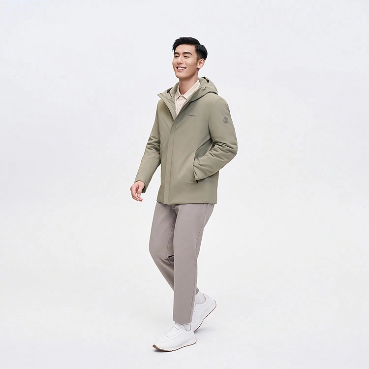 波司登 连帽纯色鹅绒合身拉链口袋羽绒服 男款