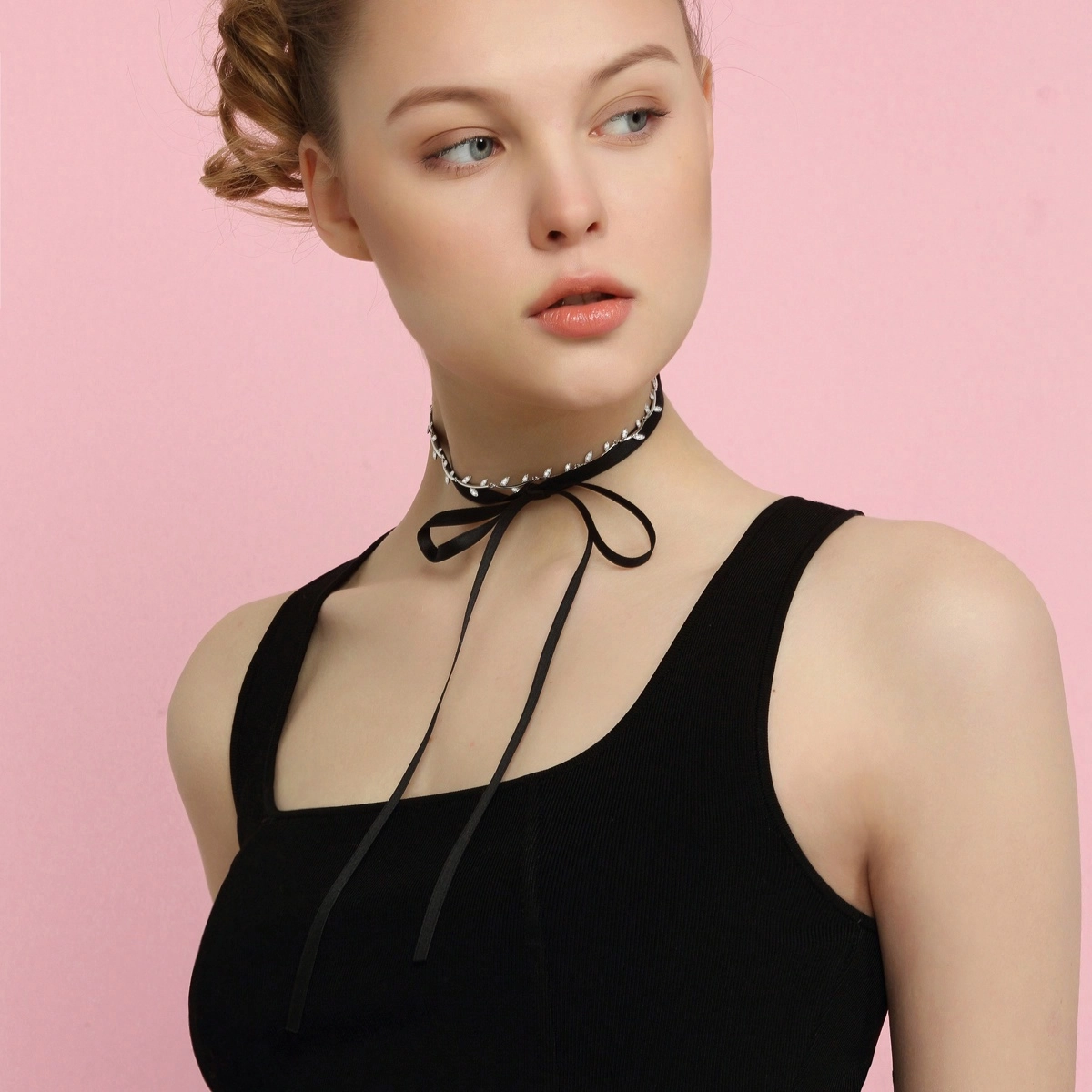 LELOUP choker