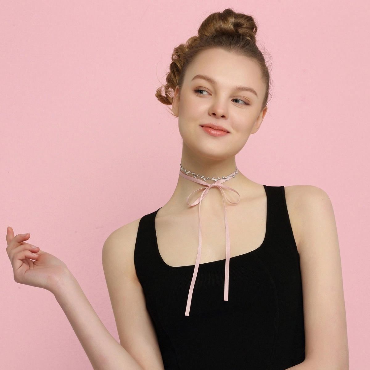 LELOUP choker