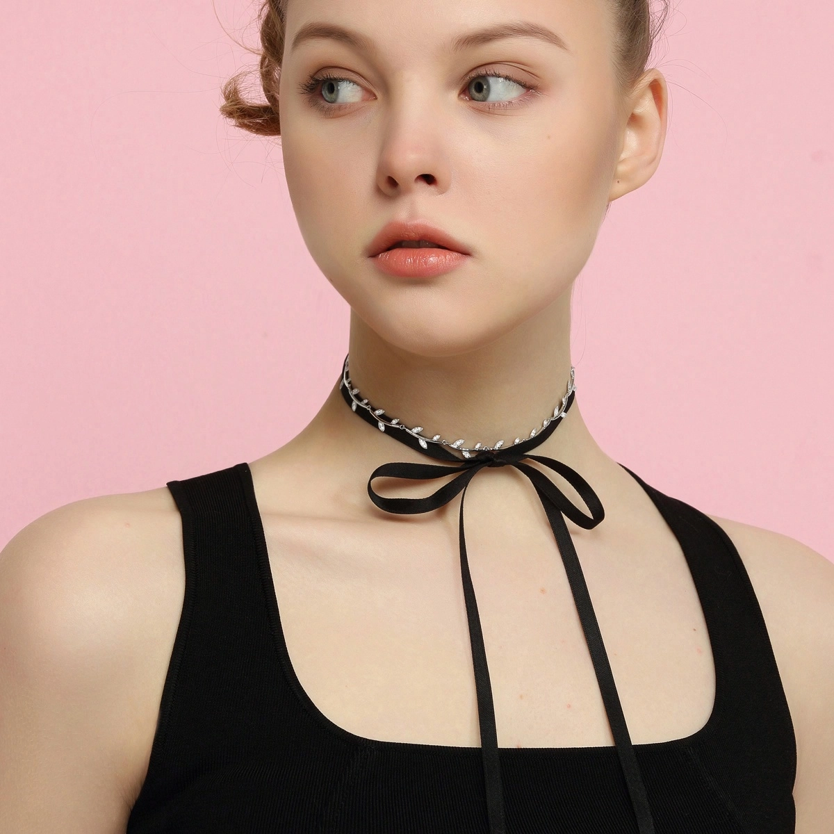 LELOUP choker