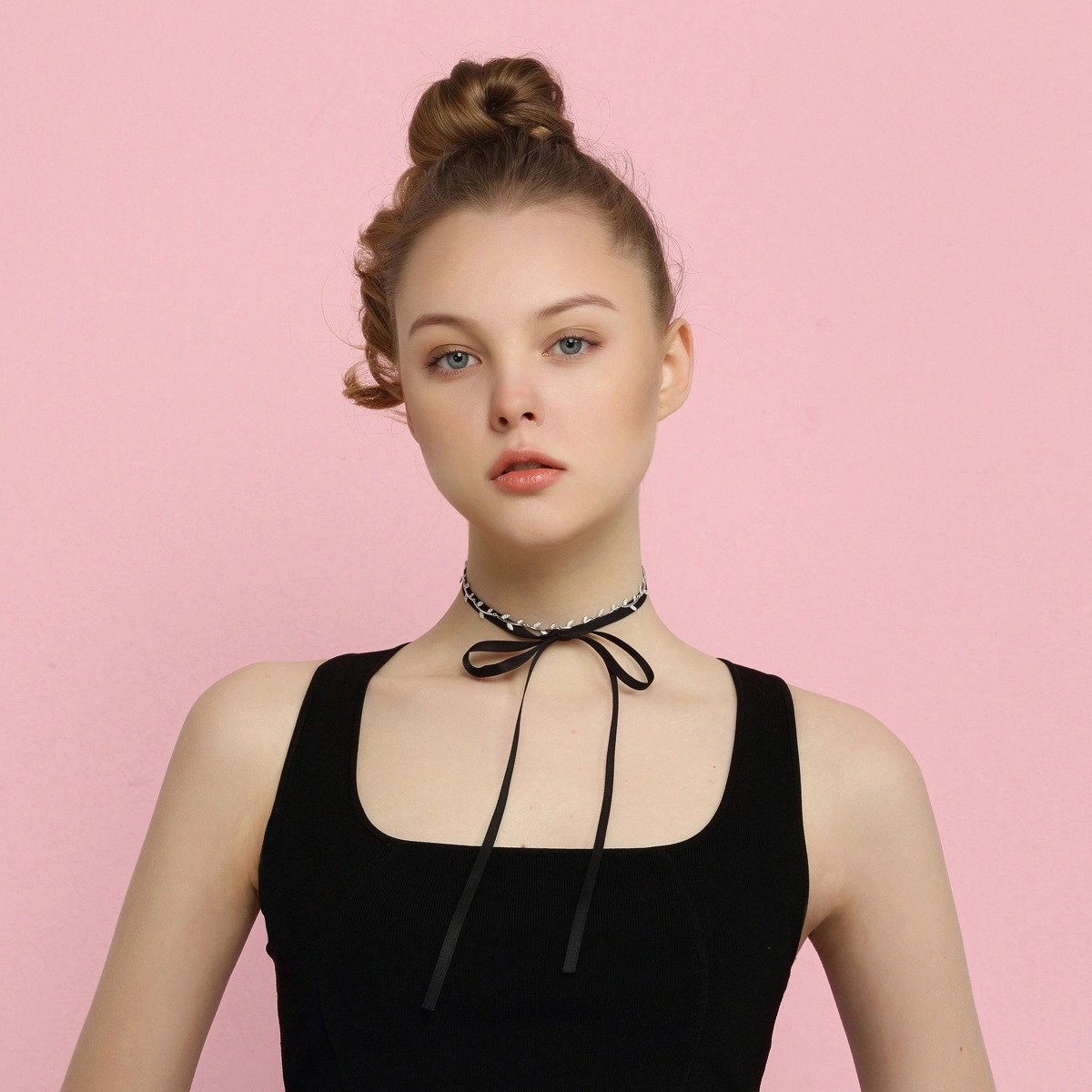LELOUP choker