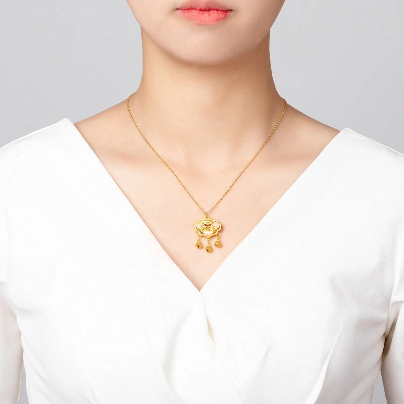贝戈丽丝 锦鲤锁包 甜美可爱吉祥如意铃铛平安锁 新中式国风时尚精致潮流 日常穿搭#好运 足金 一口价 黄金项链 女款