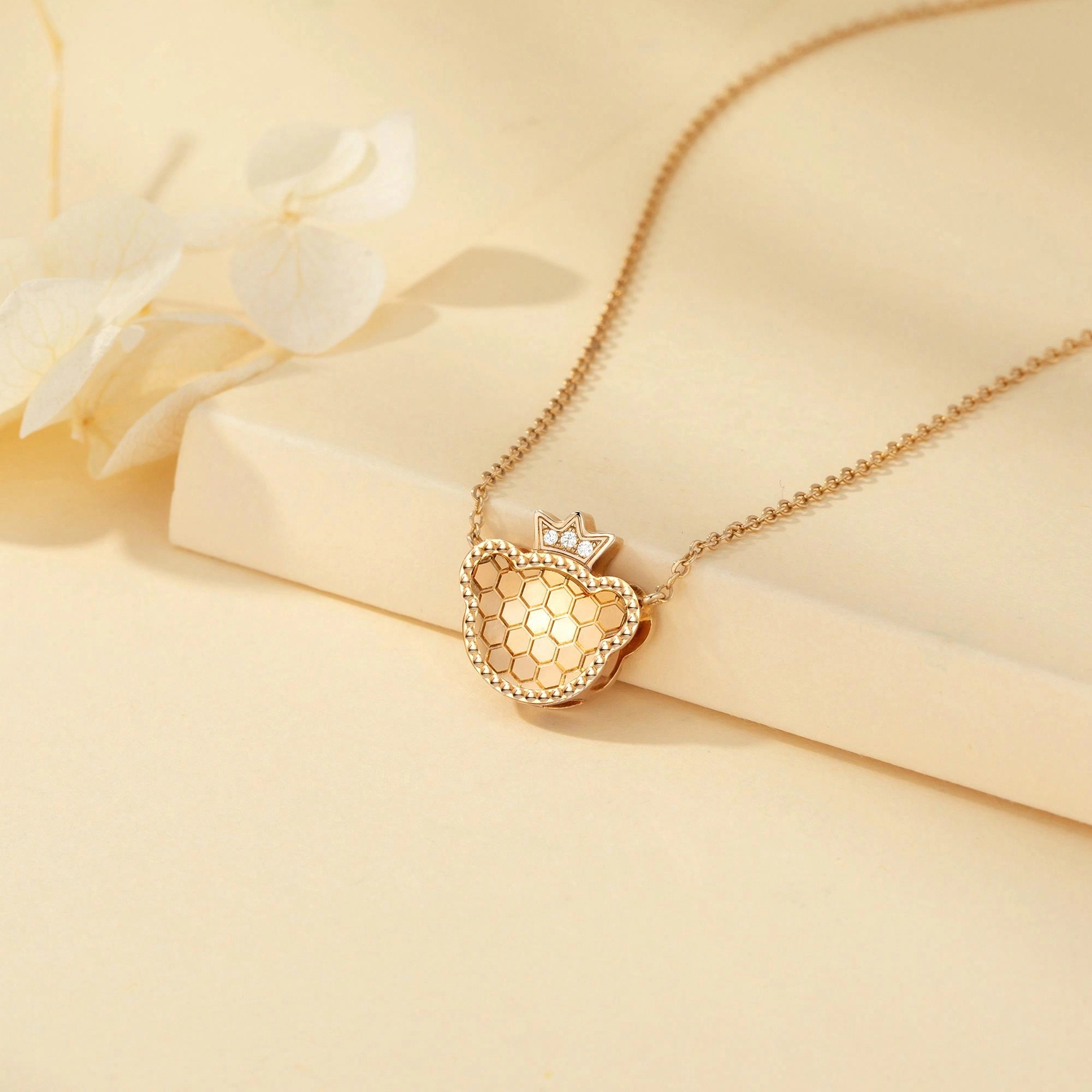 GRACE GIRL 18K