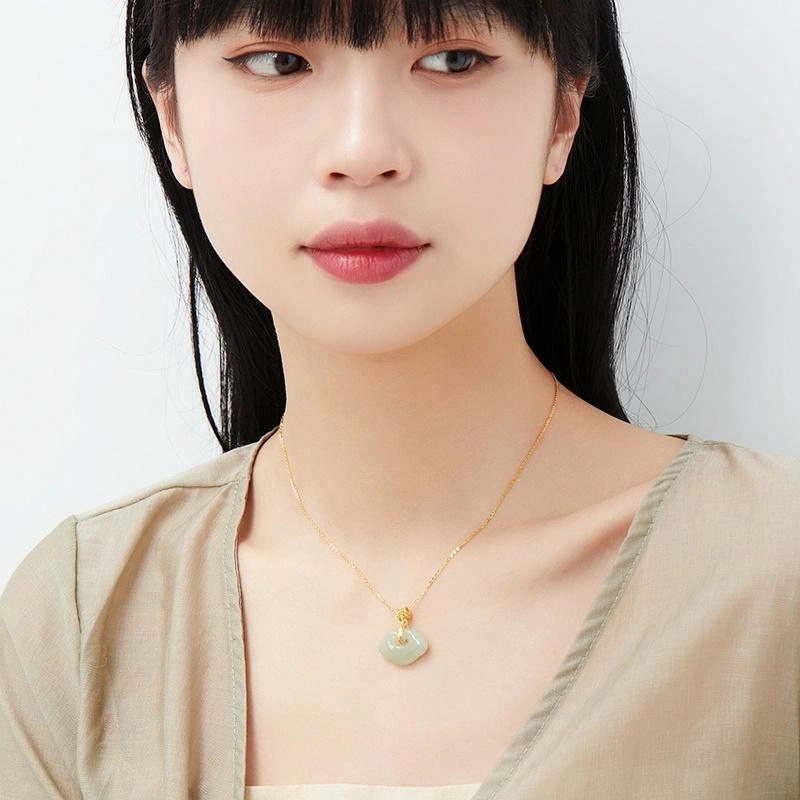 S925