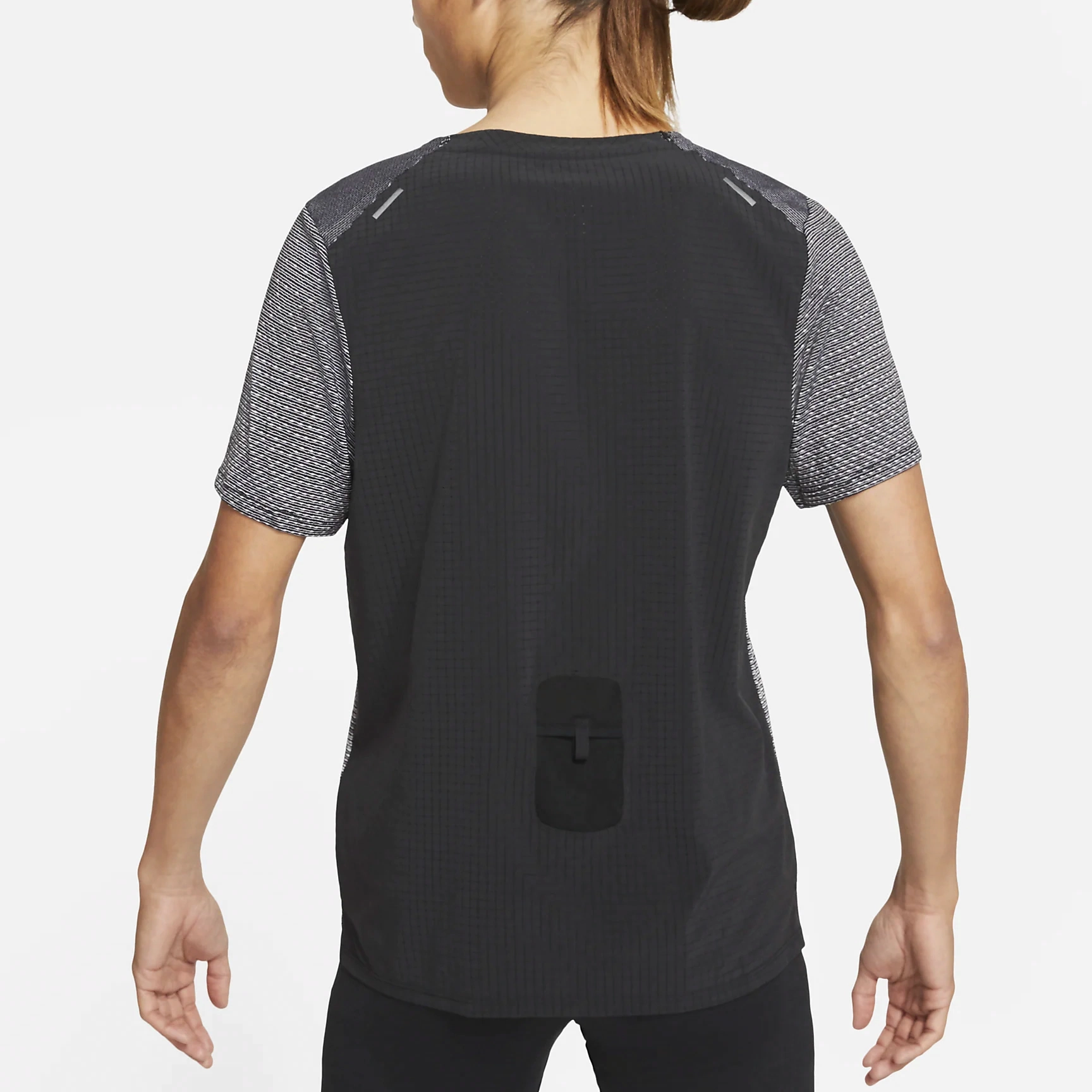 Nike Pinnacle Run Division T