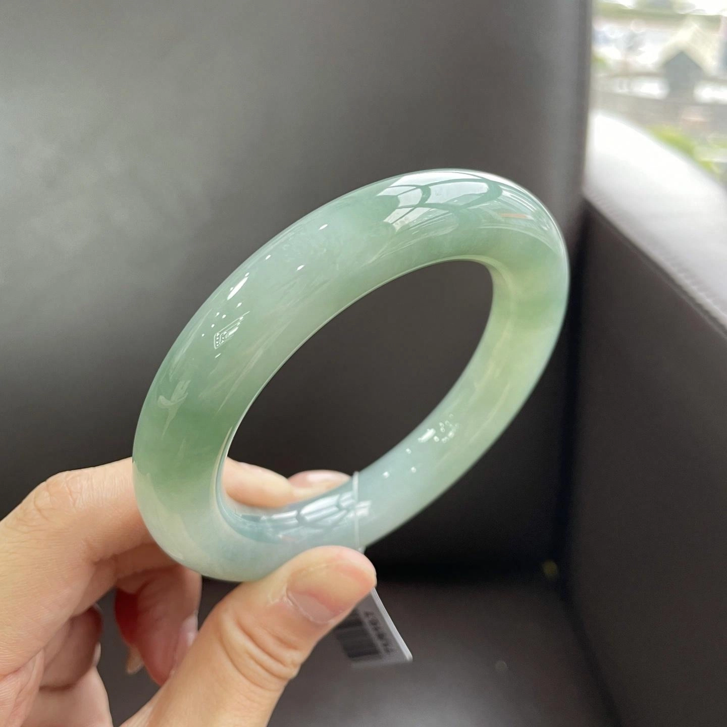 翠亨祥 果冻绿优雅大气 糯种 翡翠手镯 女款