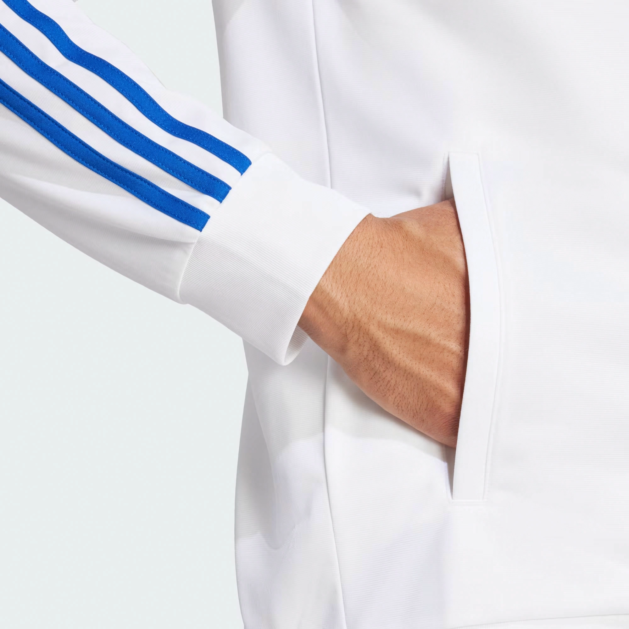 adidas Real Madrid SS24 REAL MADRID DNA TRACK TOP logo