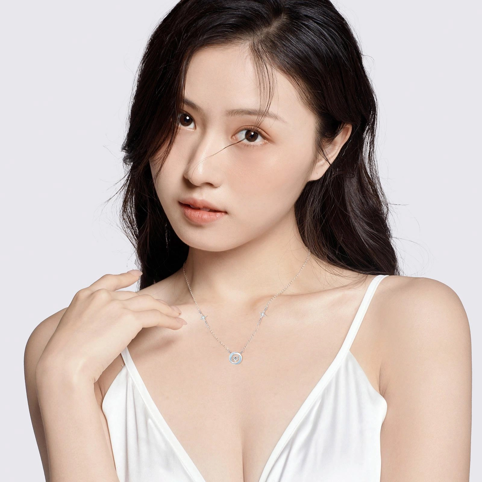 钻石小鸟 夜光三秒心动灵动心跳 轻奢甜美小女生简约 精致浪漫约会百搭配饰 足银 项链 女款