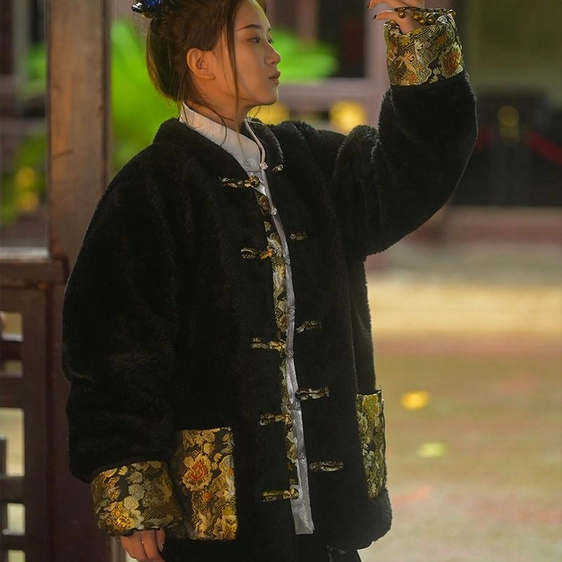 三省六部 国风羊羔毛拼西阵织保暖大码唐装羽绒服 女款