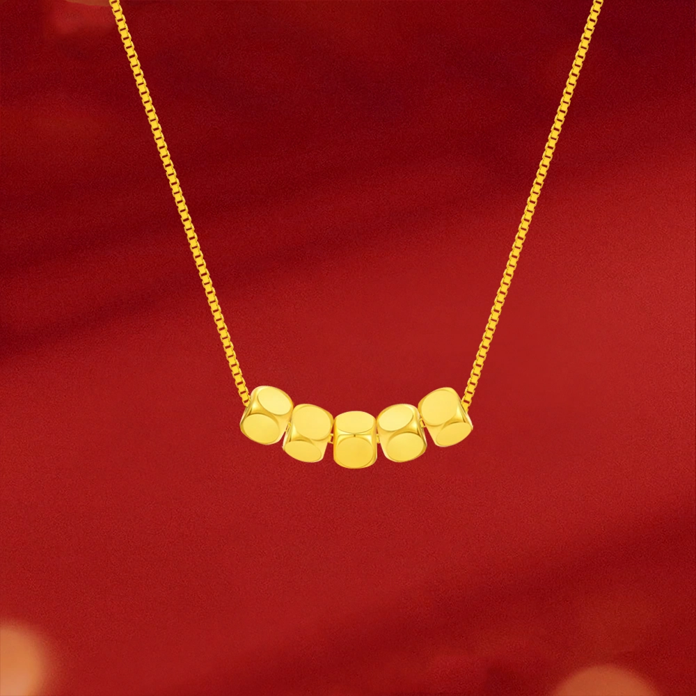 925