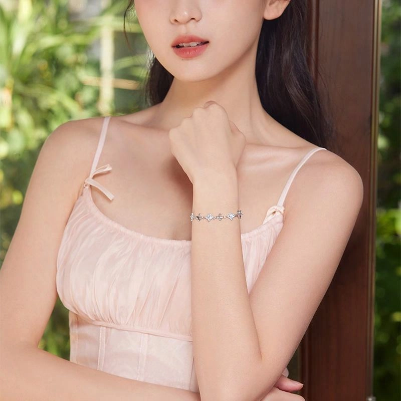 S925