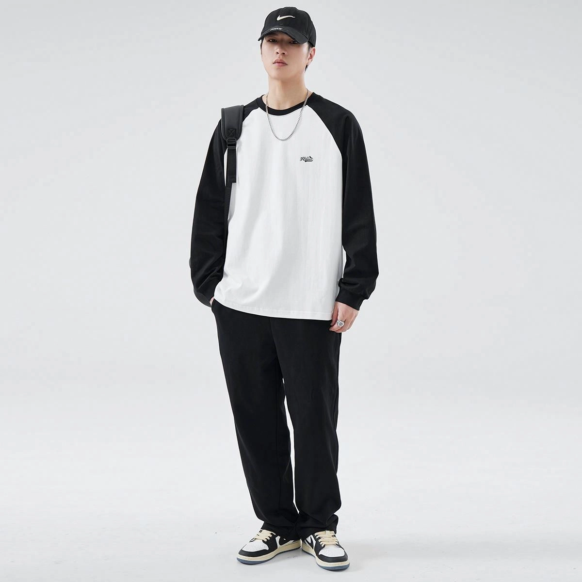 Hansca T