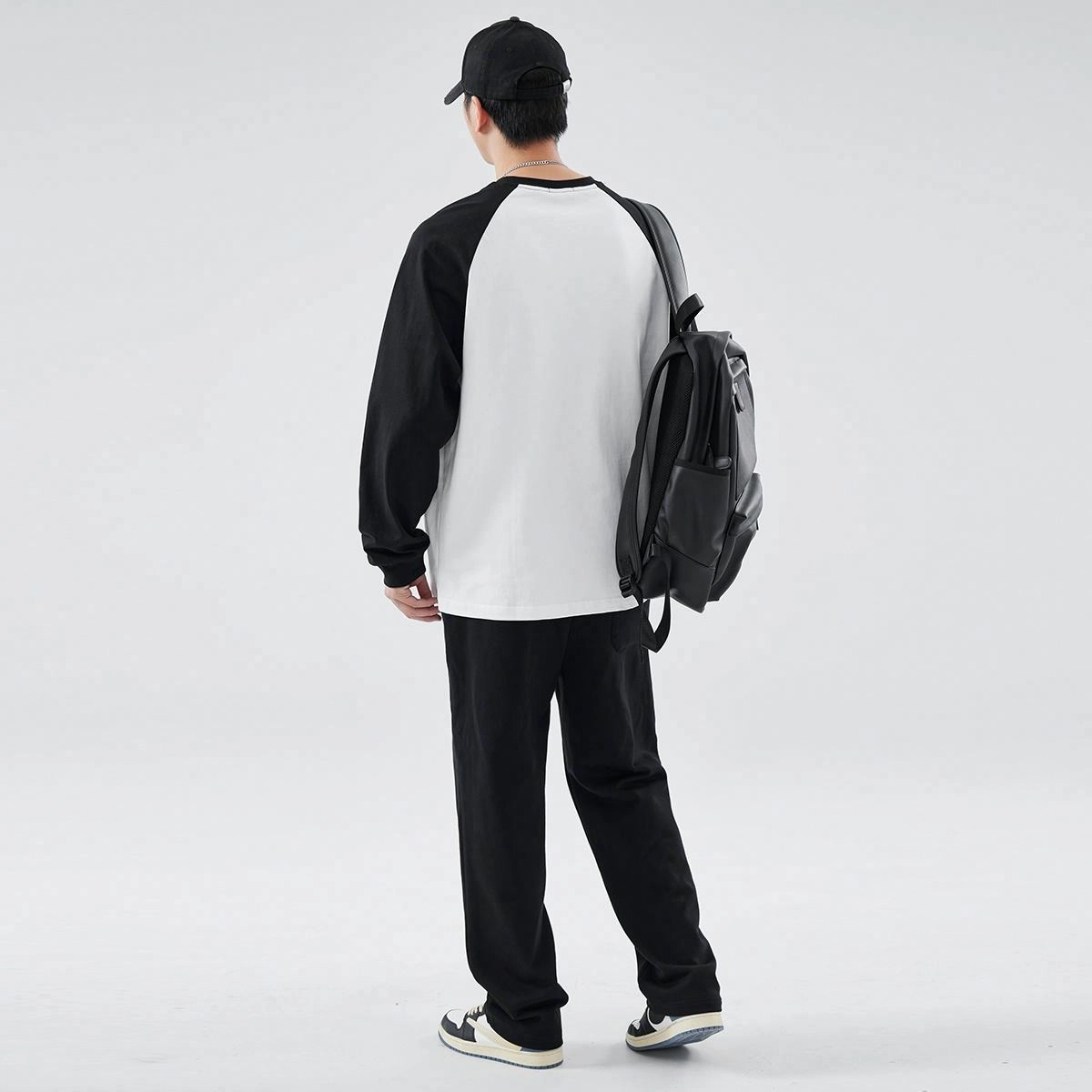 Hansca T