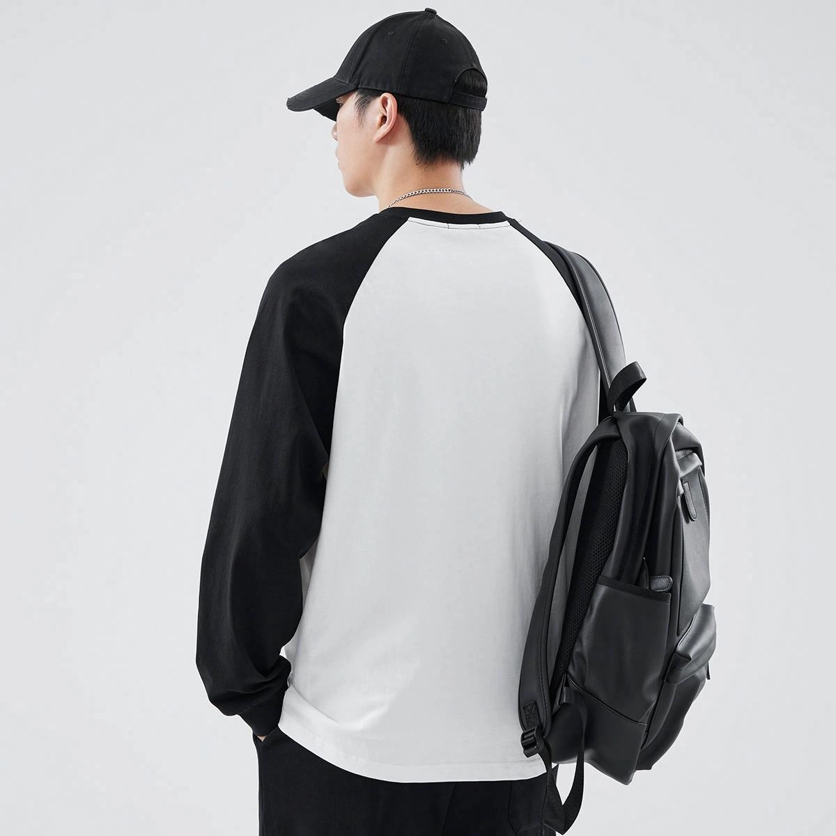 Hansca T