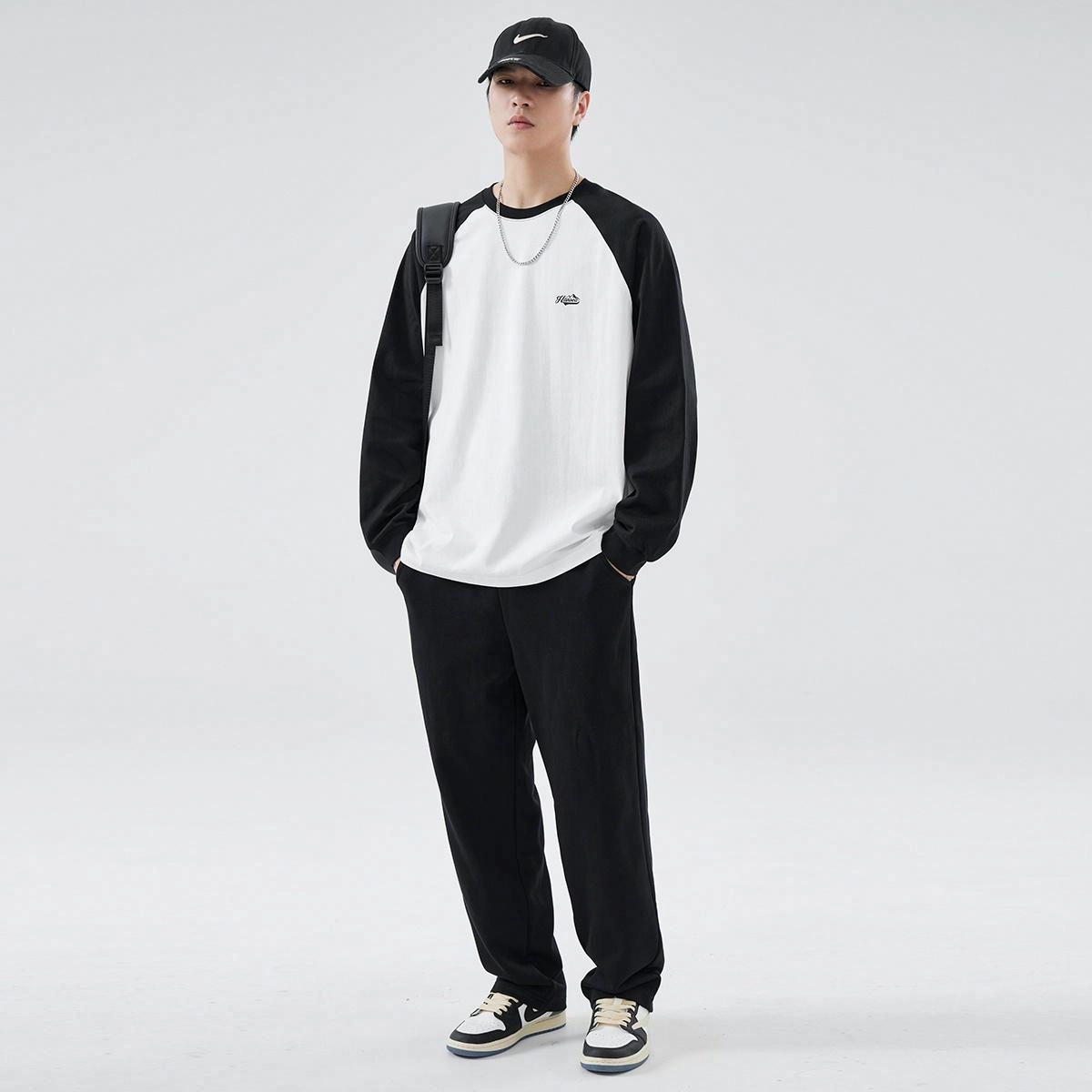 Hansca T
