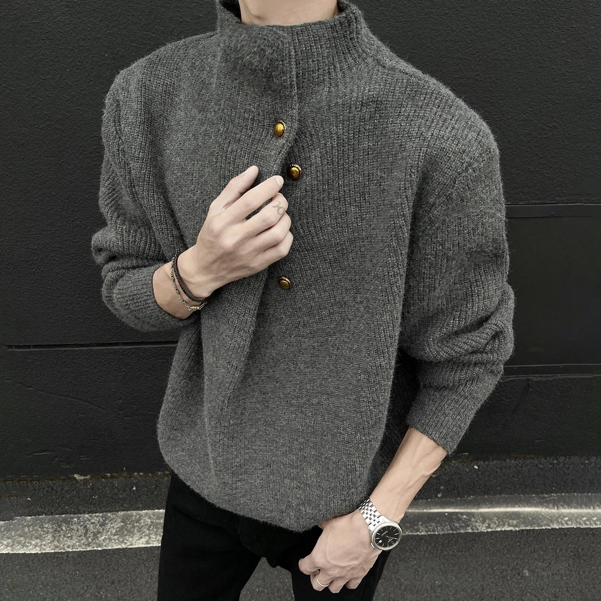URBAN AUTHENTIC