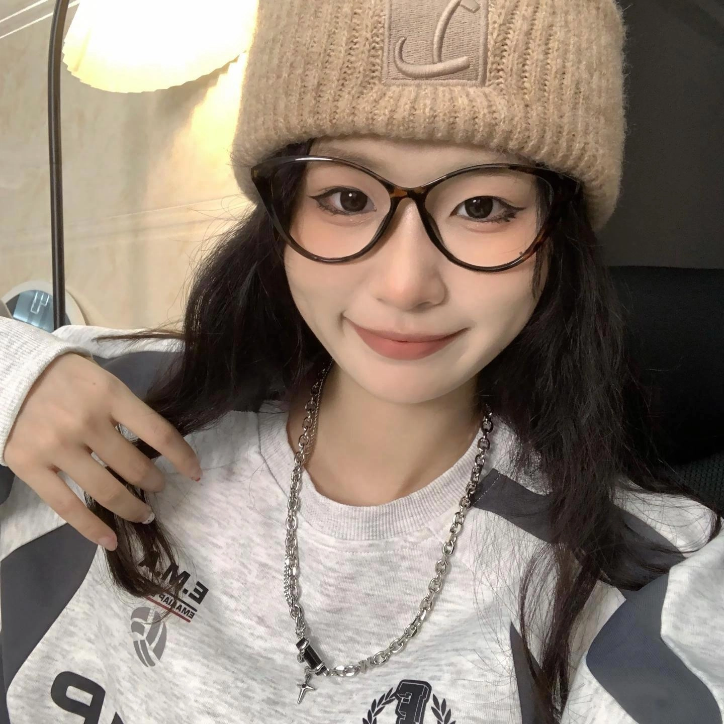 FAIRWHALE ins