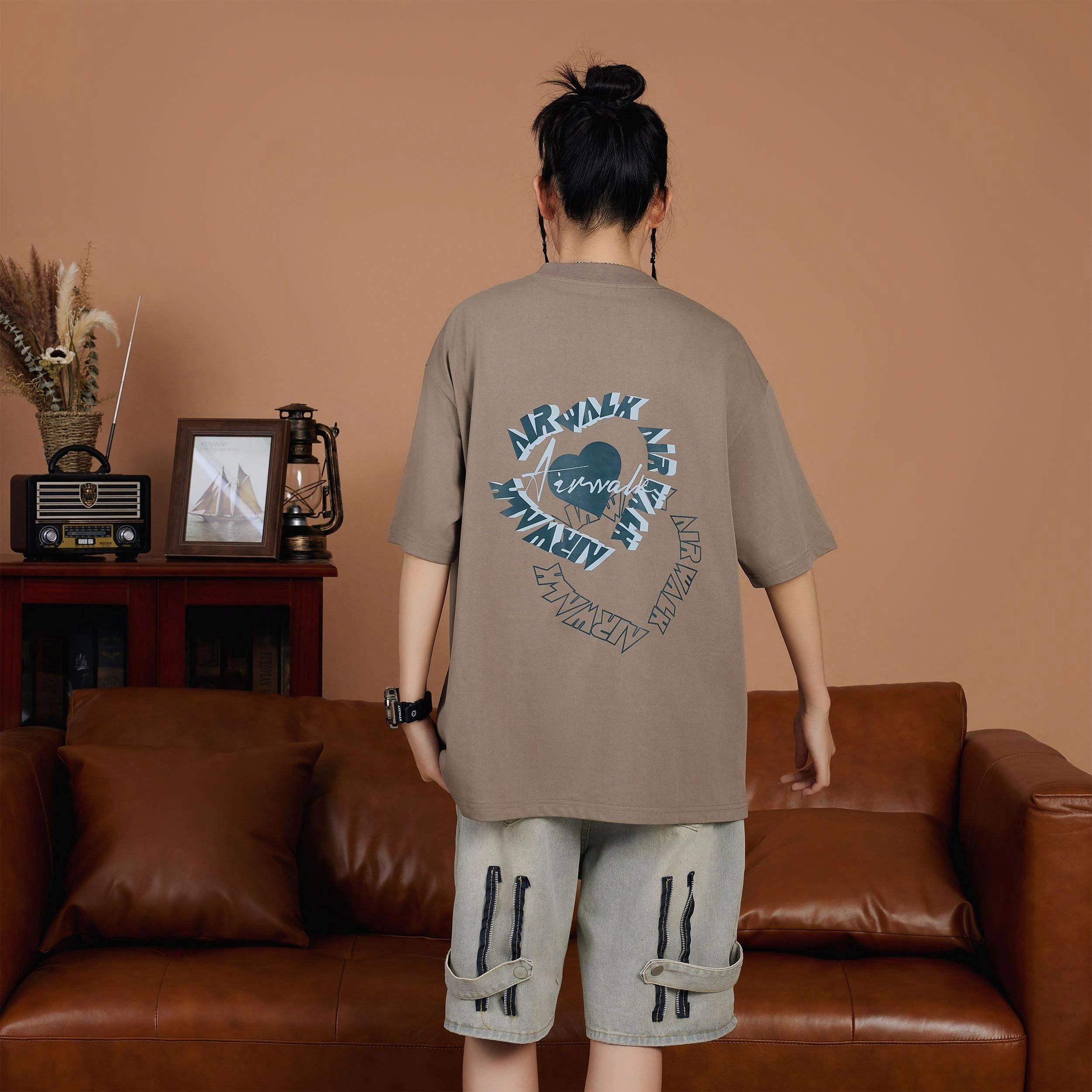Airwalk T