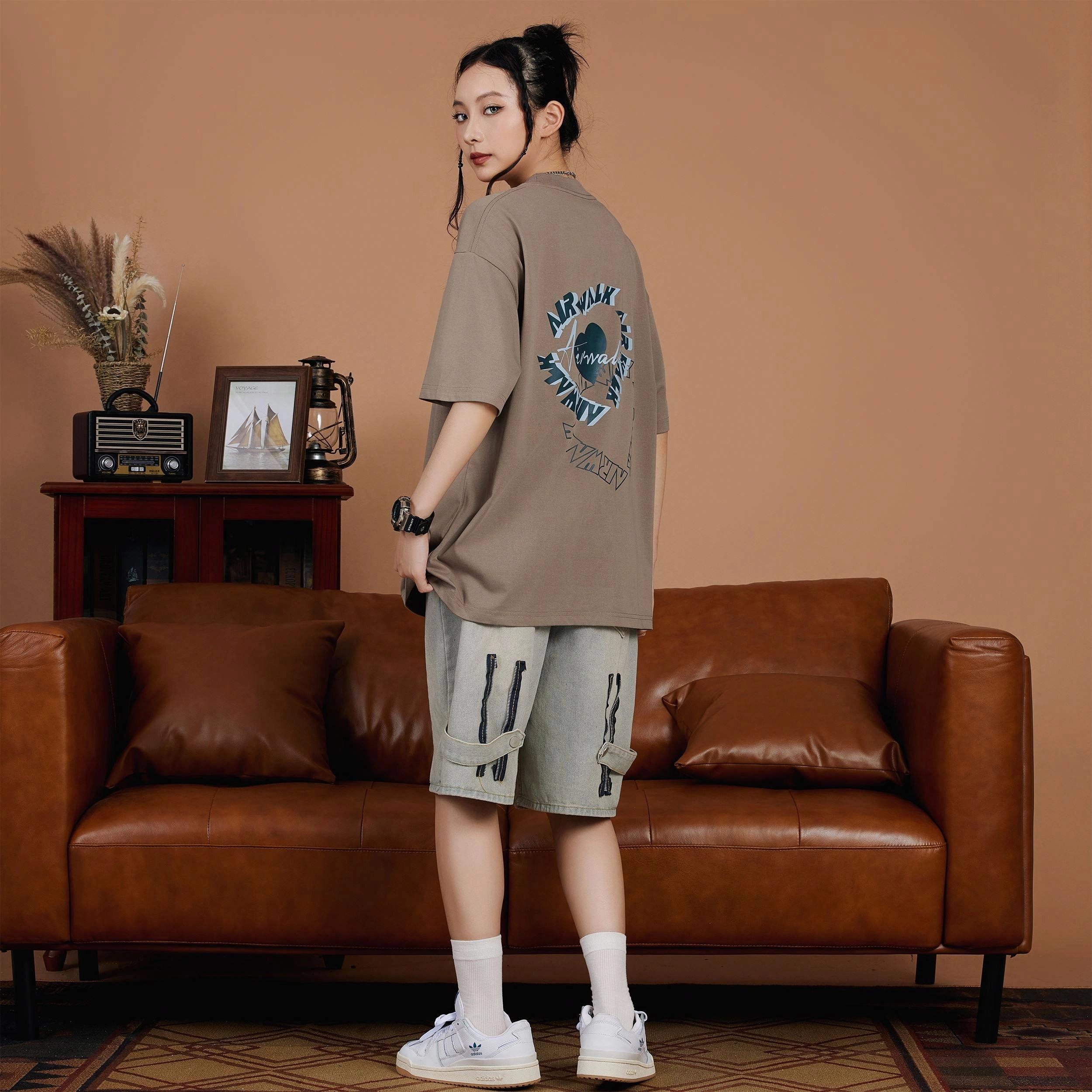 Airwalk T