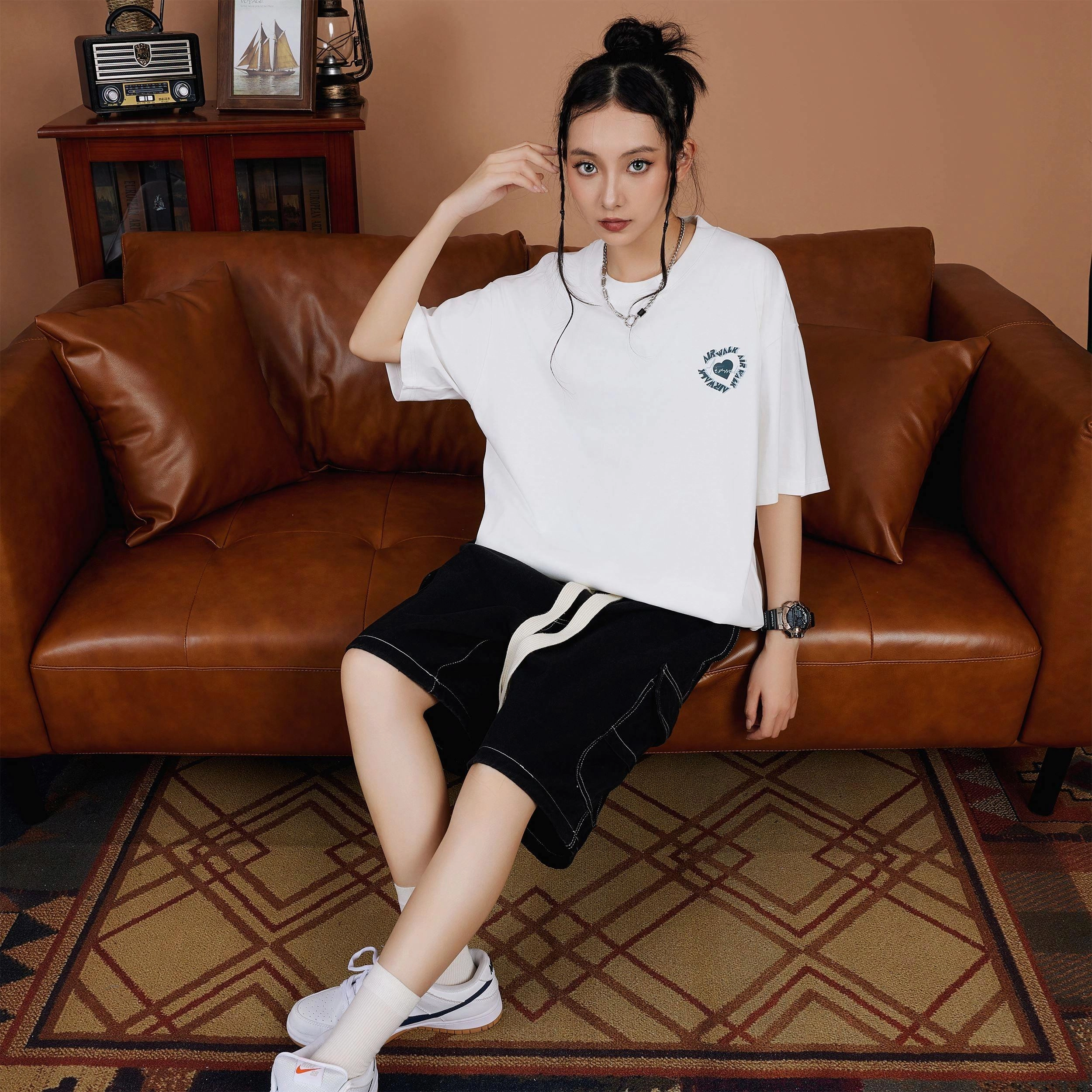 Airwalk T