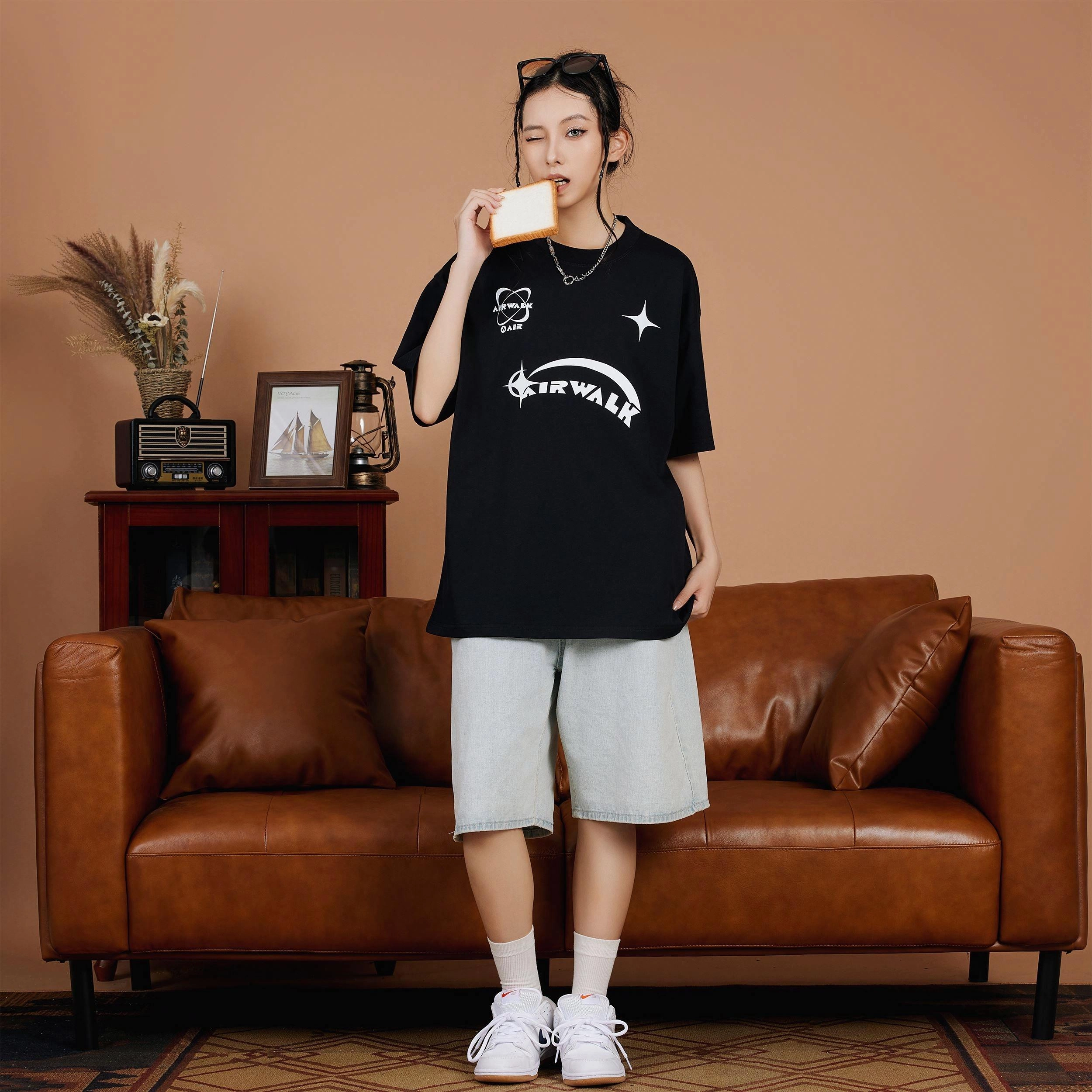 Airwalk T