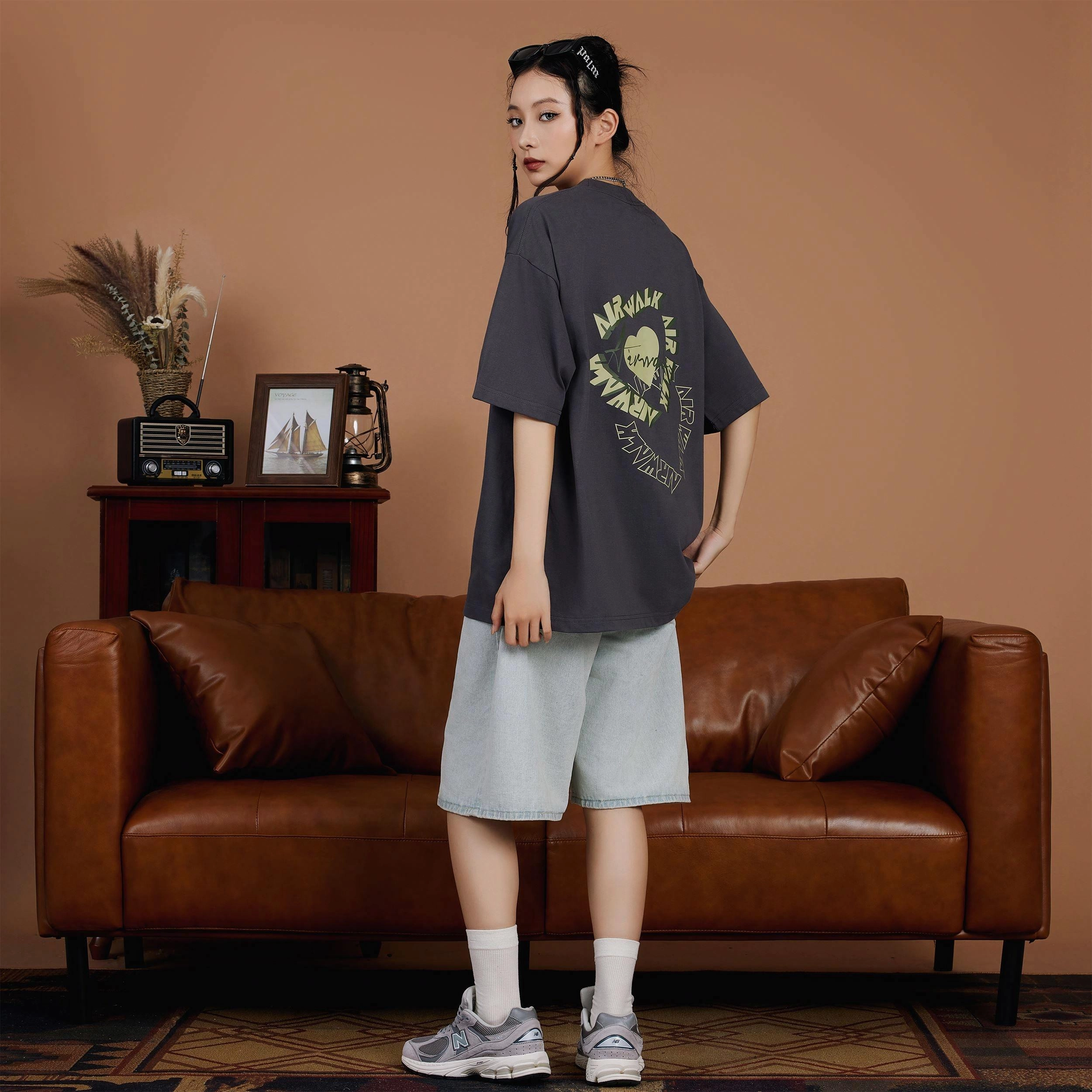 Airwalk T