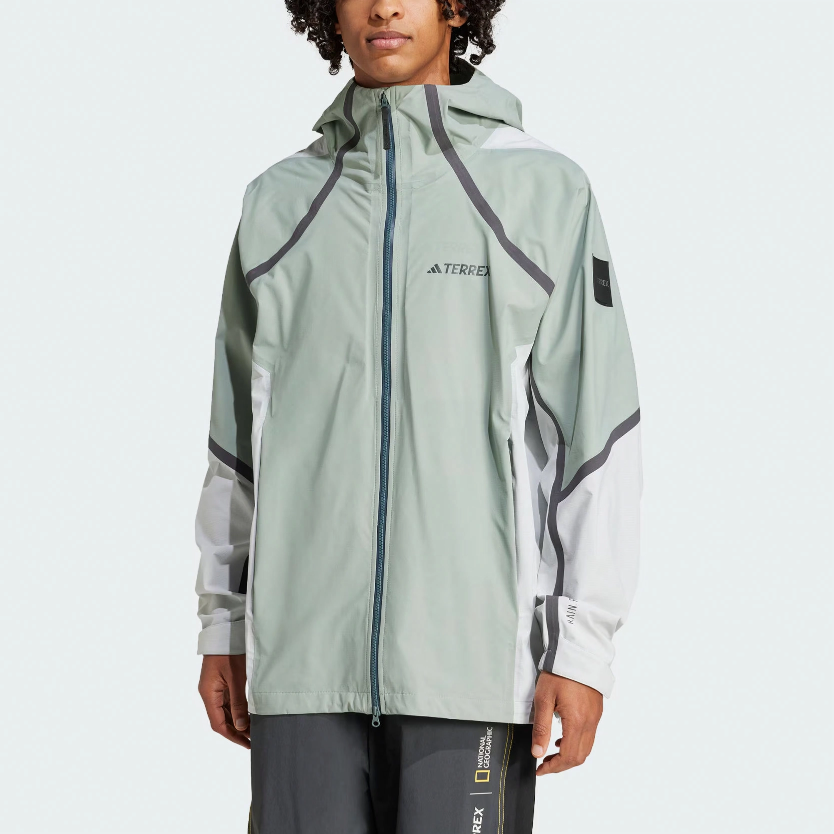 adidas TERREX x National Geographic NG R.R HD JKT logo