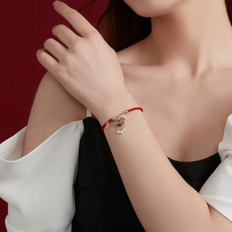 HMZ ins