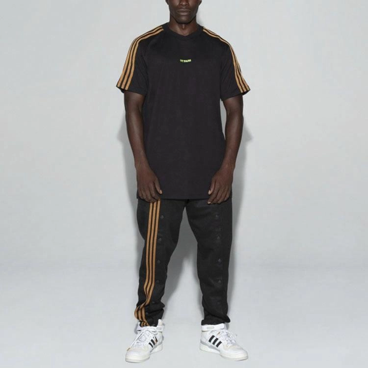 adidas originals x Ivy Park 4 Logo T