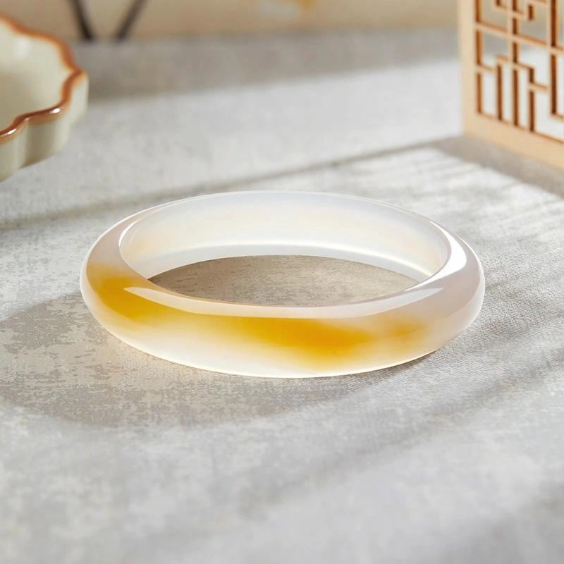 老凤祥 香槟新中式国风设计 古风清透典雅 旗袍新中式搭配 玉髓 手镯 女款