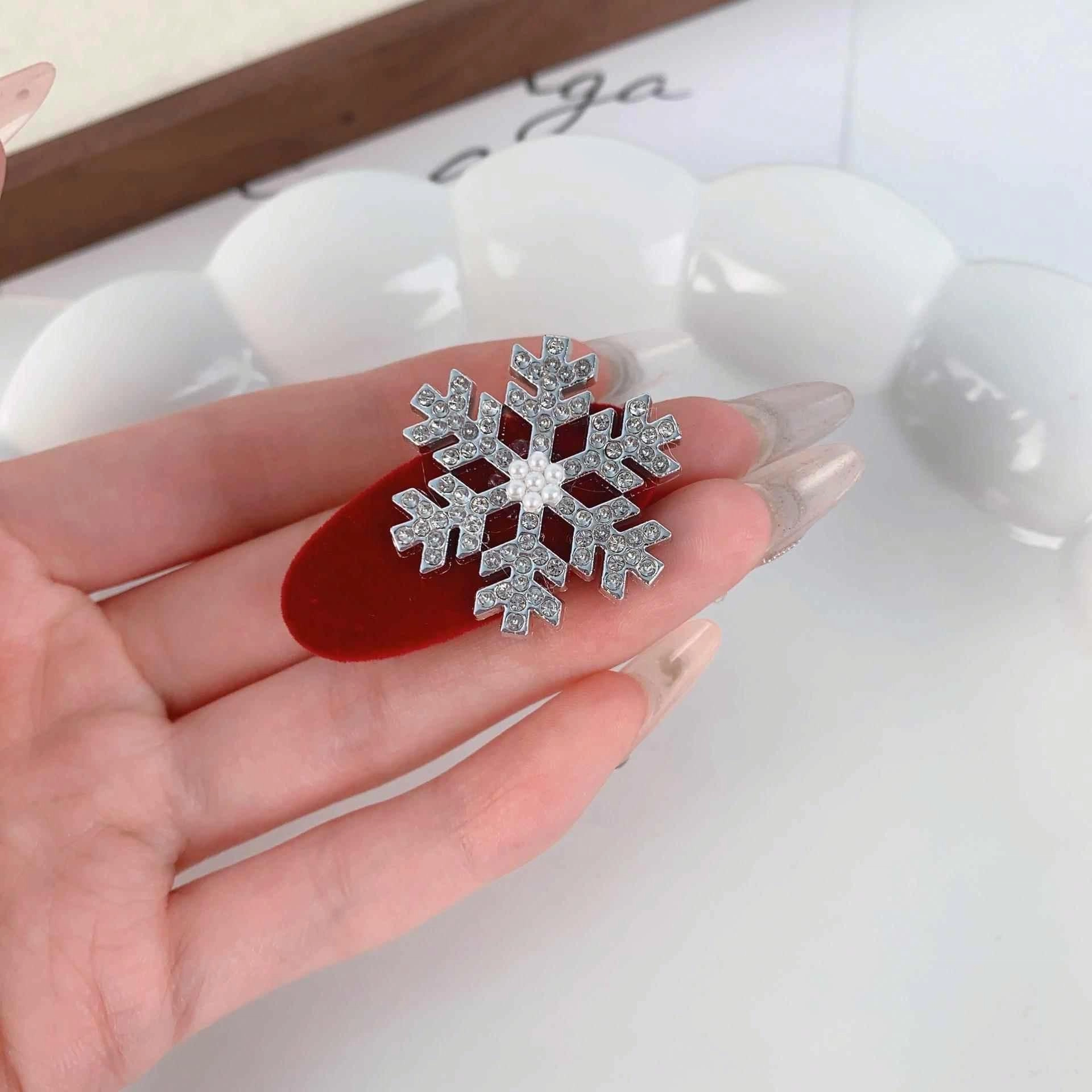 如花梦 秋冬雪花小猫边夹鸭嘴夹侧边穿搭 亚克力 发夹 女款
