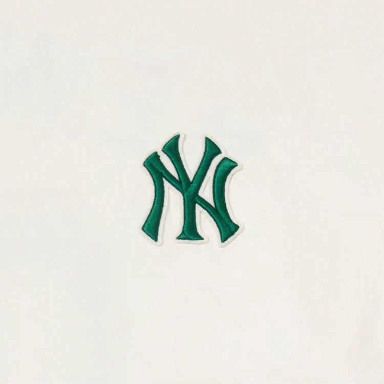 MLB T