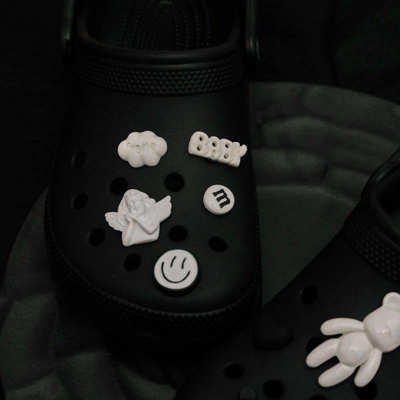 10 crocs DIY