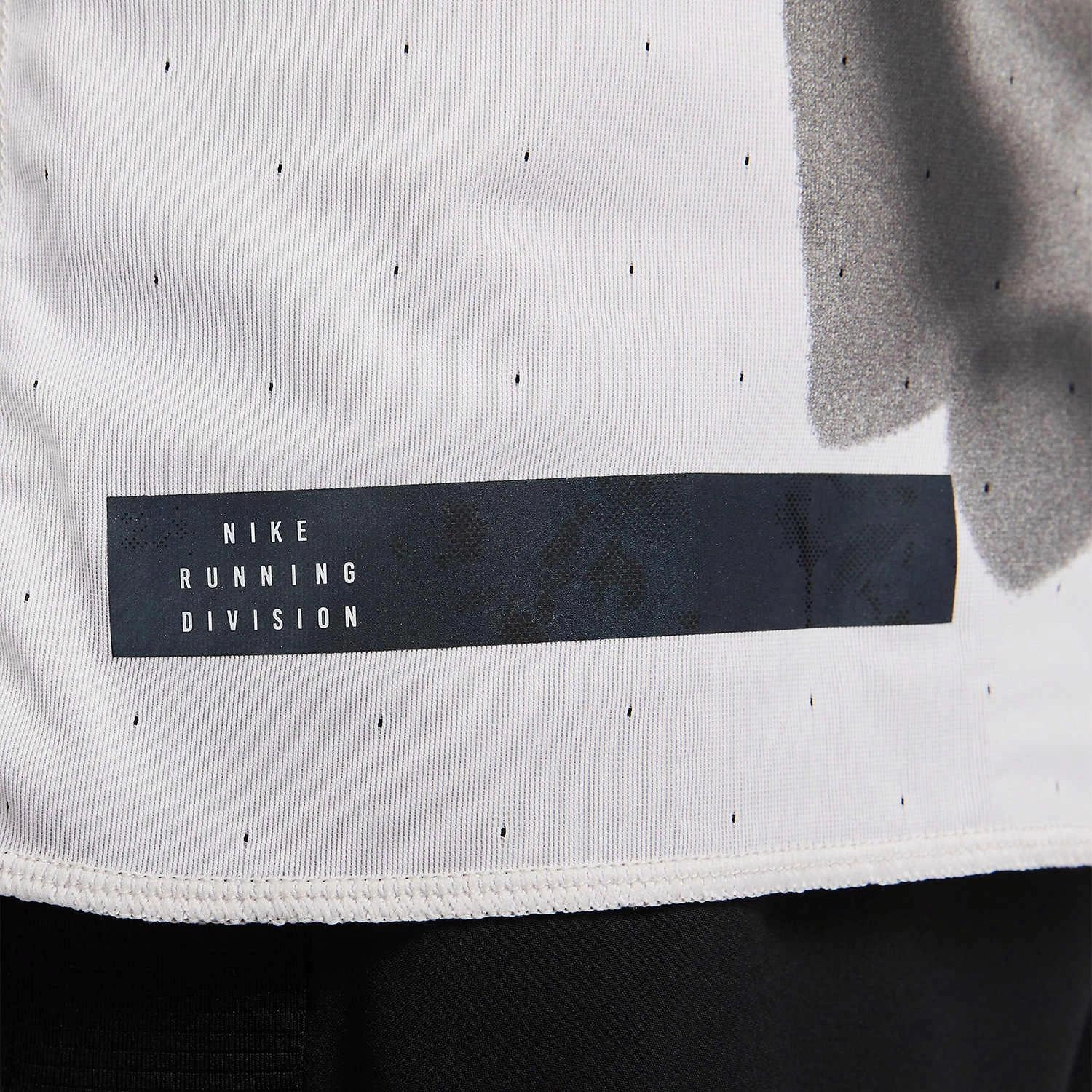 Nike Dri-Fit Adv Run Division
