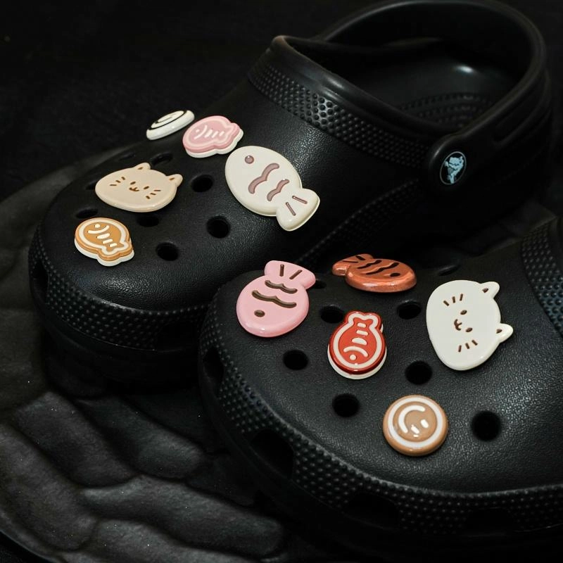 crocs