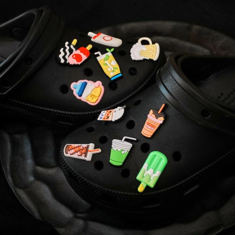 10 crocs