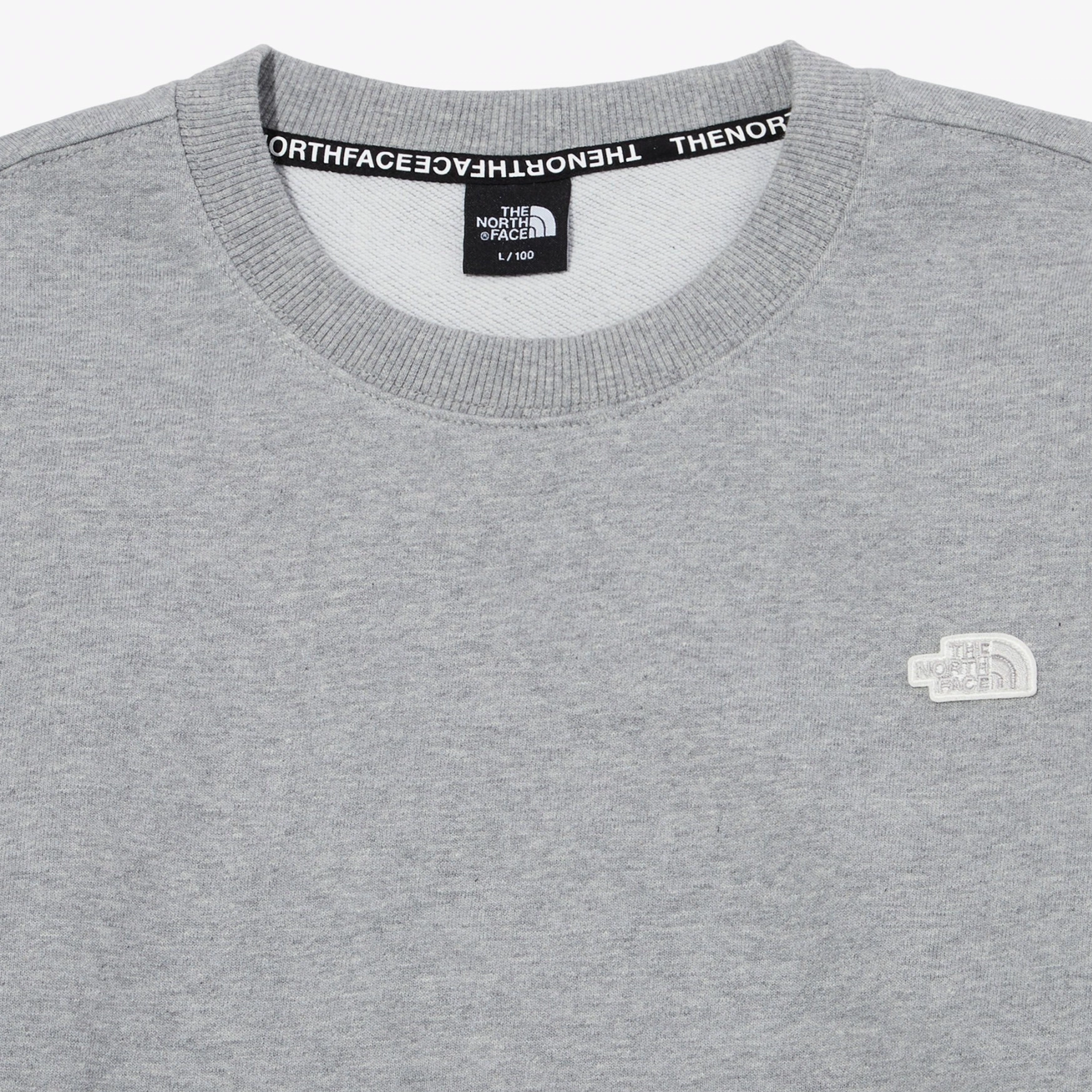 THE NORTH FACE Essential Sweatshirts Logo
