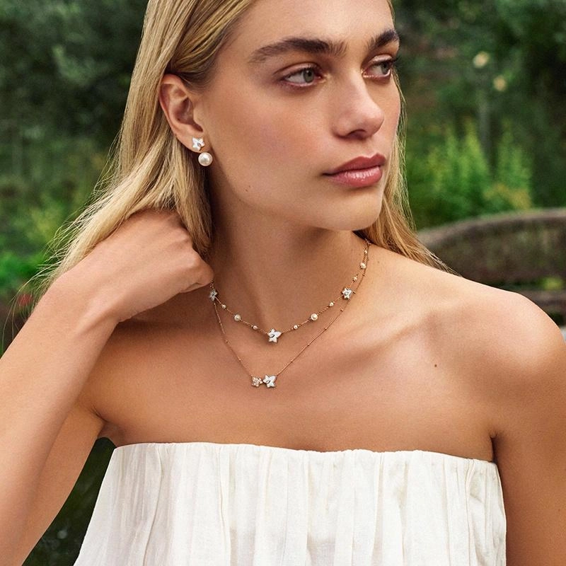 Lola Rose
