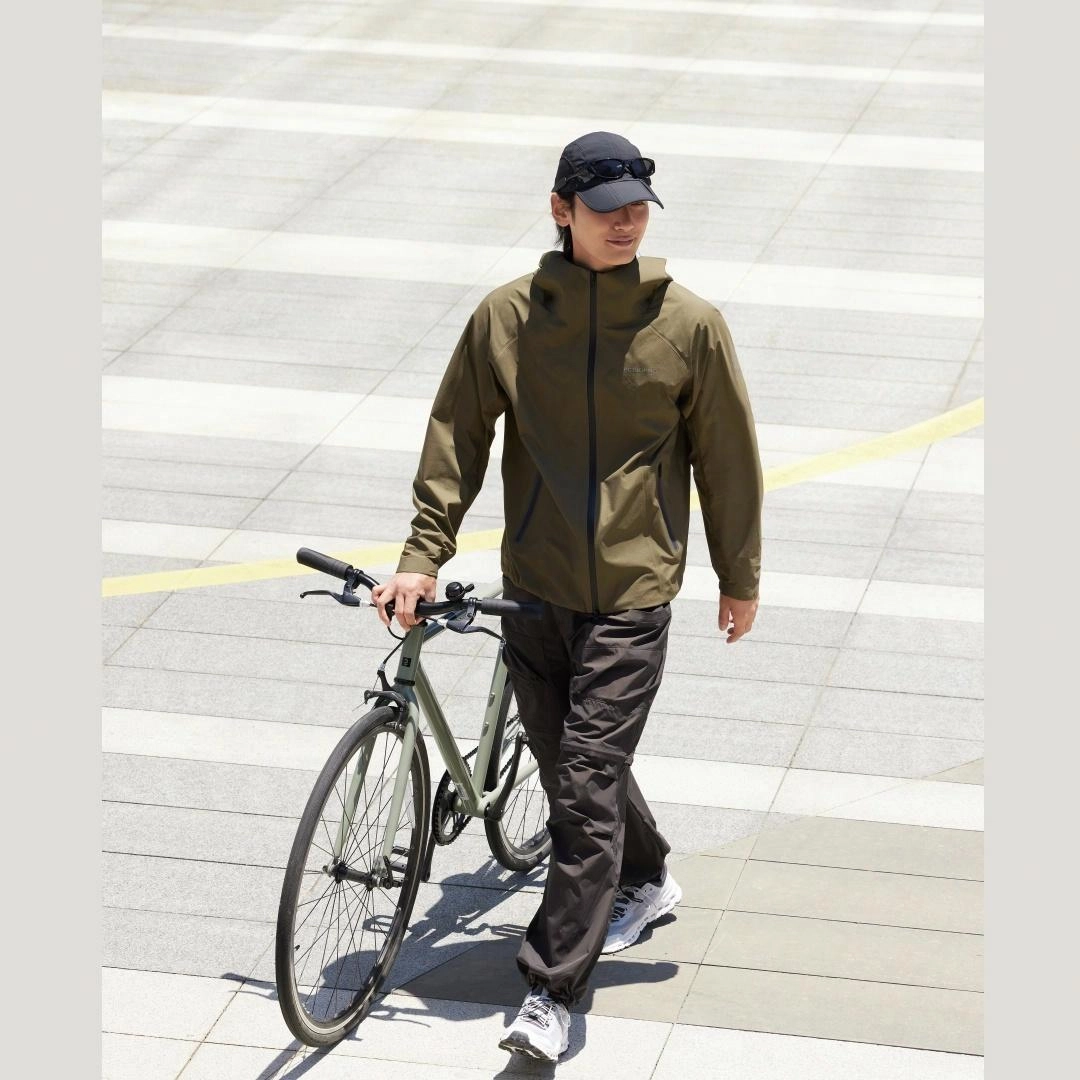 波司登  冲锋衣系列 新款三防面料防风防水透气户外登山徒步骑行情侣纯色连帽单壳 冲锋衣 男女同款