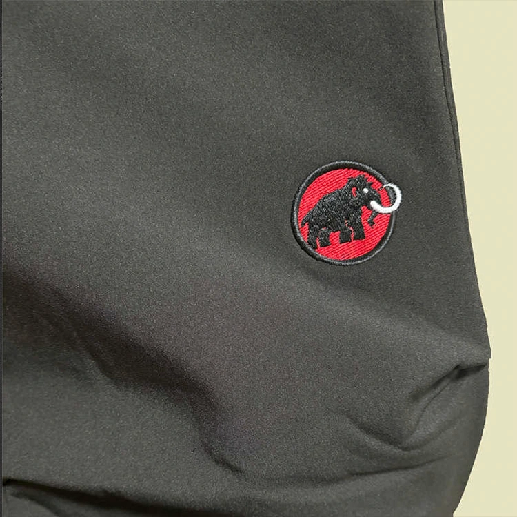 MAMMUT Logo