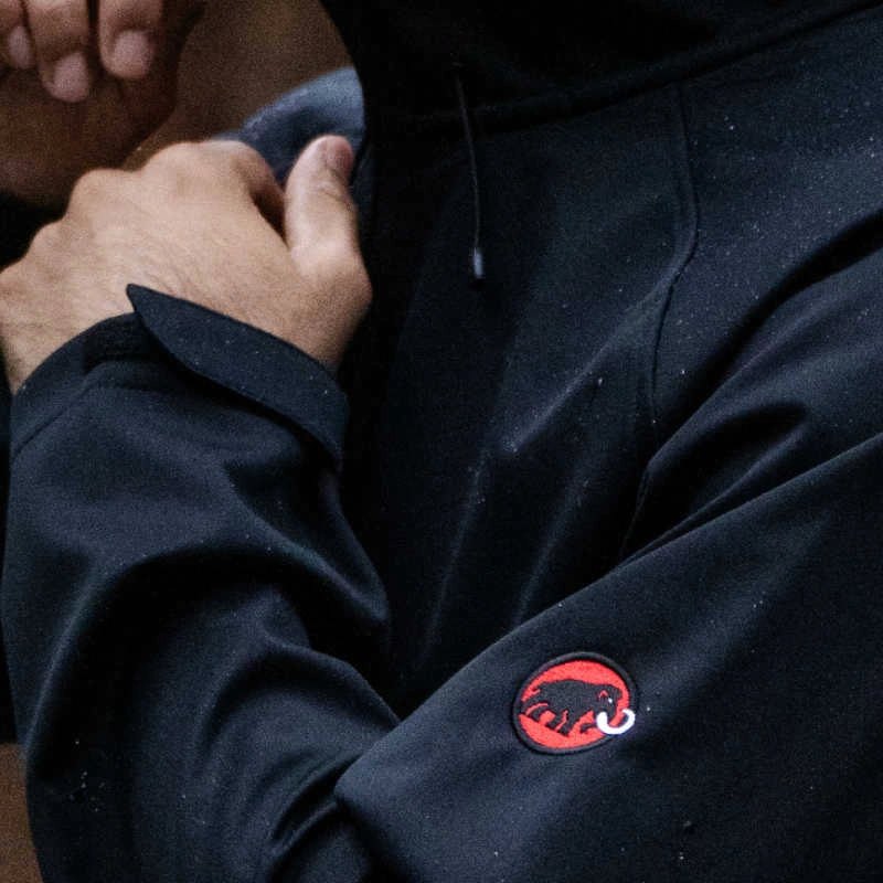 MAMMUT Logo