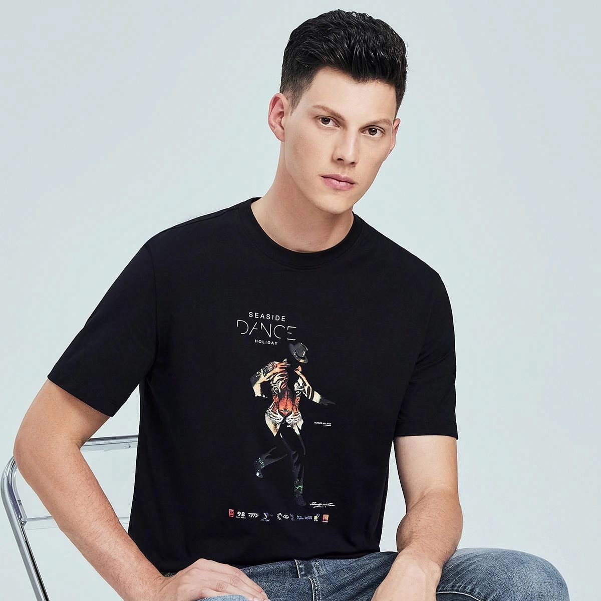 DANCING WOLVES T