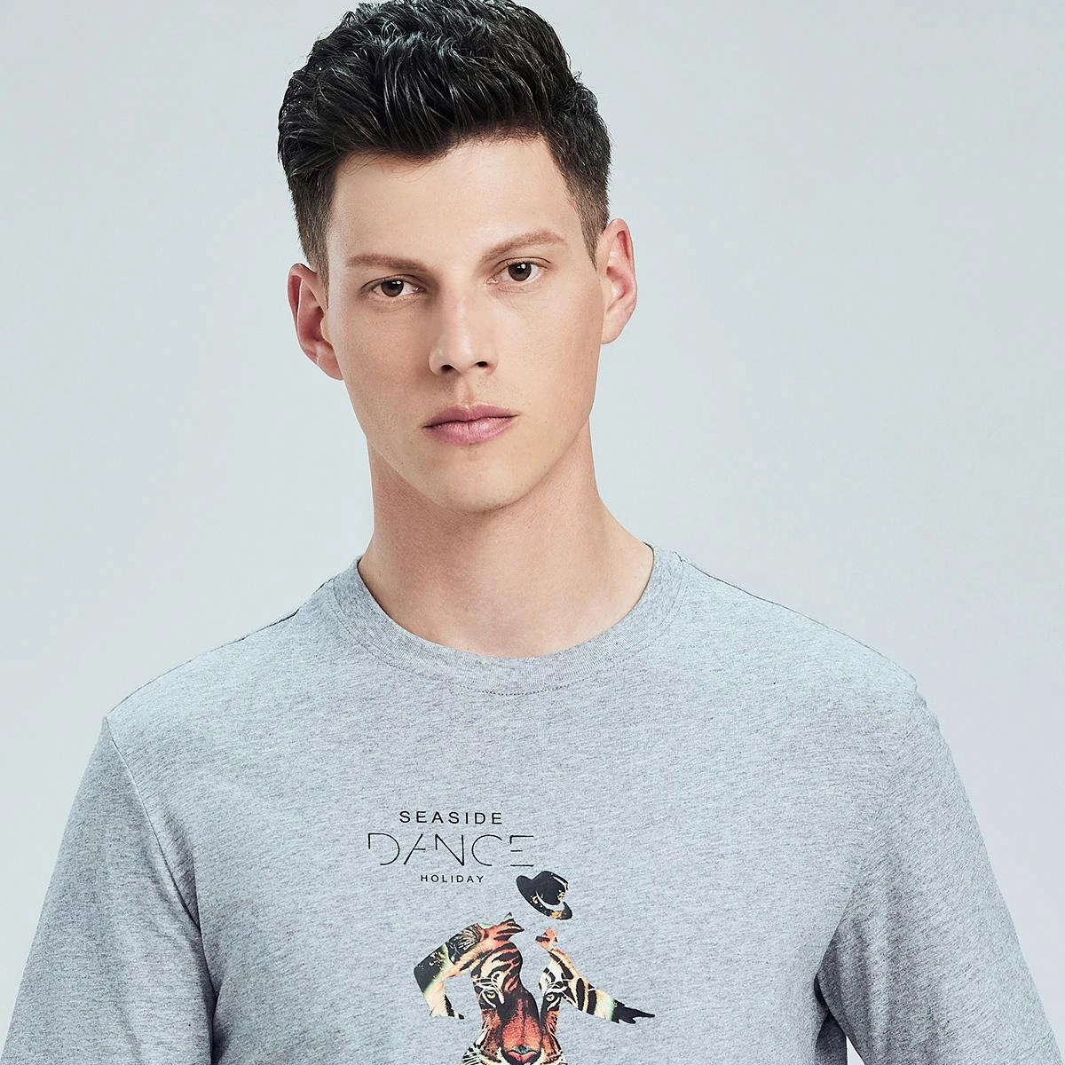 DANCING WOLVES T
