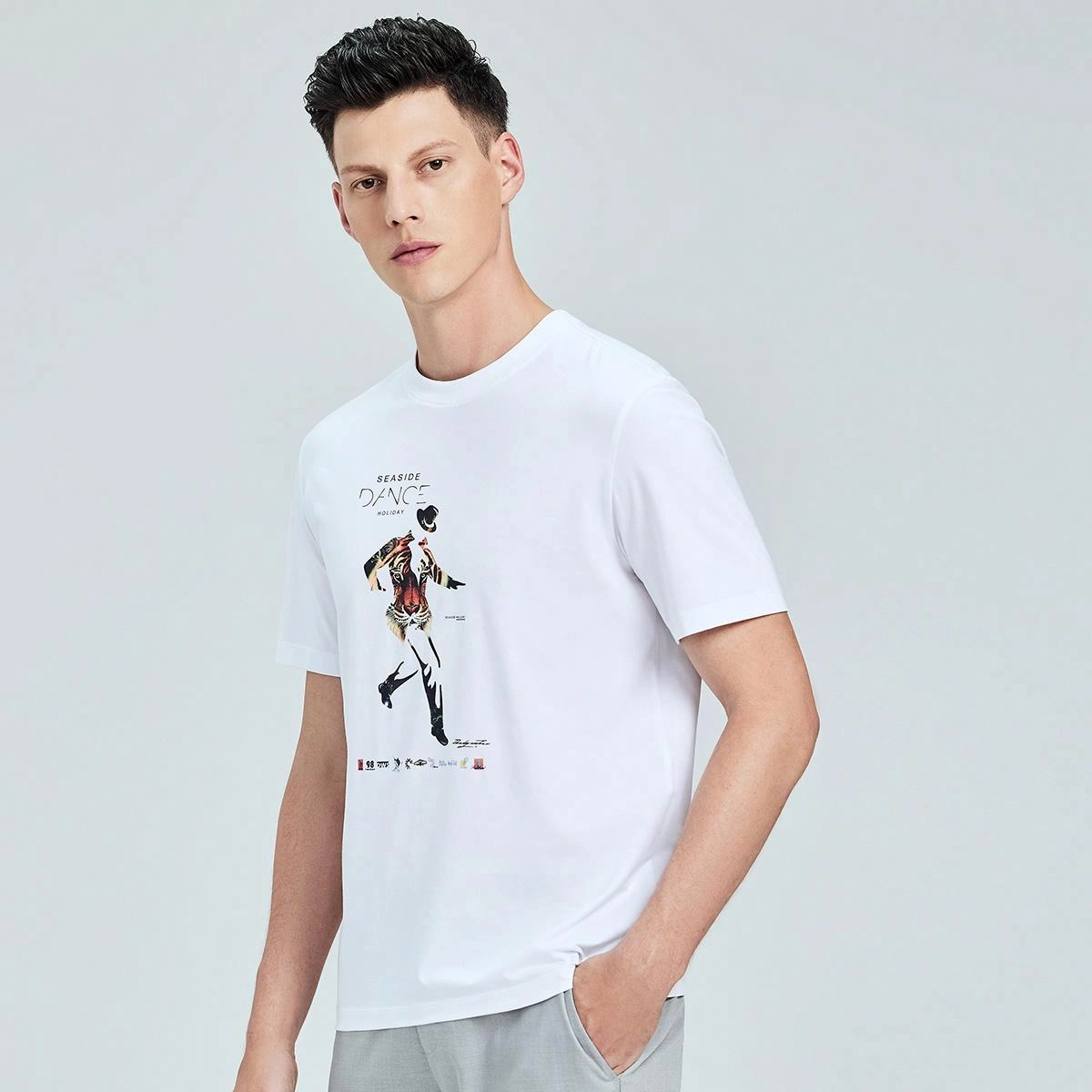 DANCING WOLVES T
