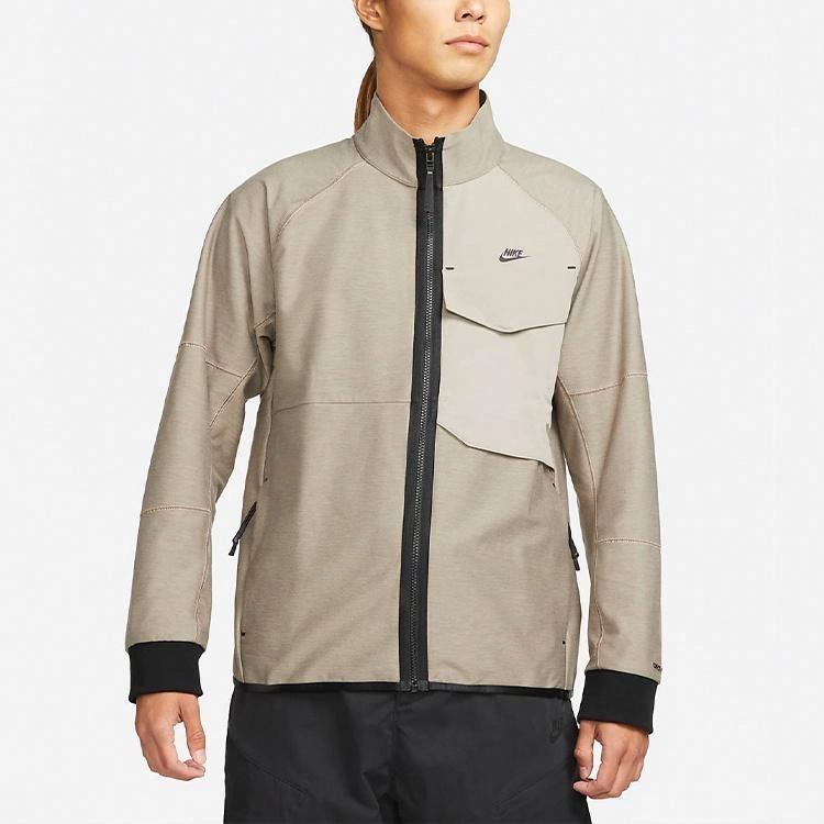 Nike Sportswear Dri-FIT Tech Pack