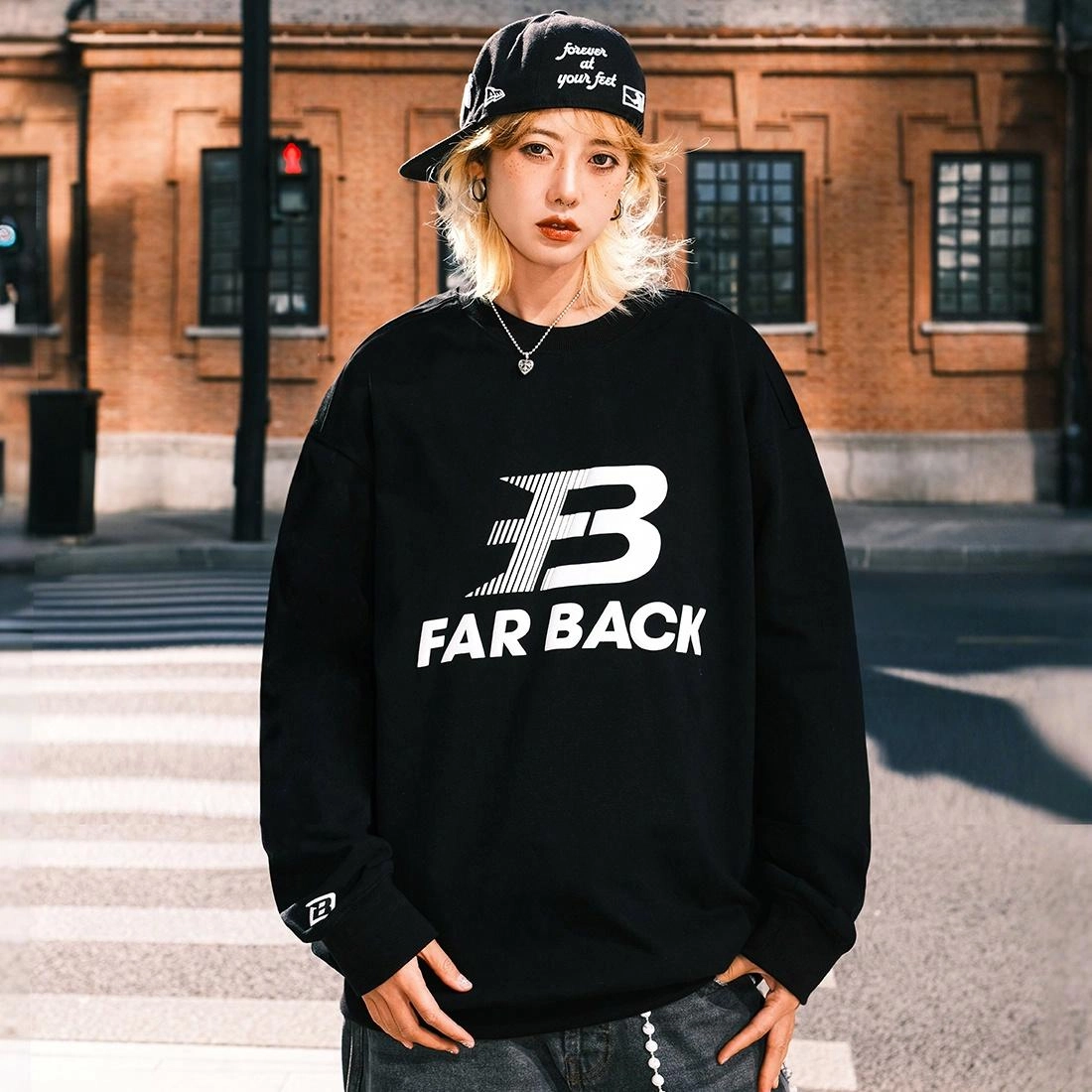 FAR BACK Logo