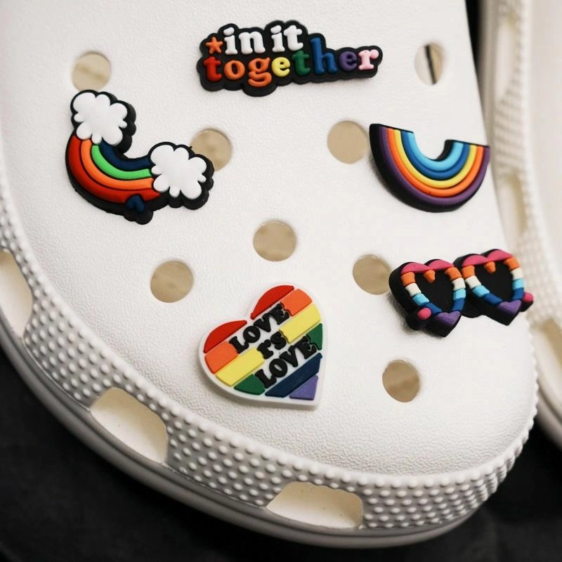 crocs
