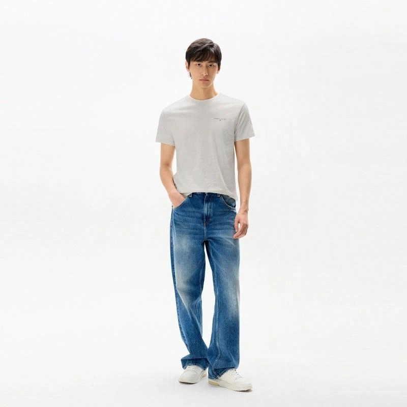 Tommy Hilfiger T